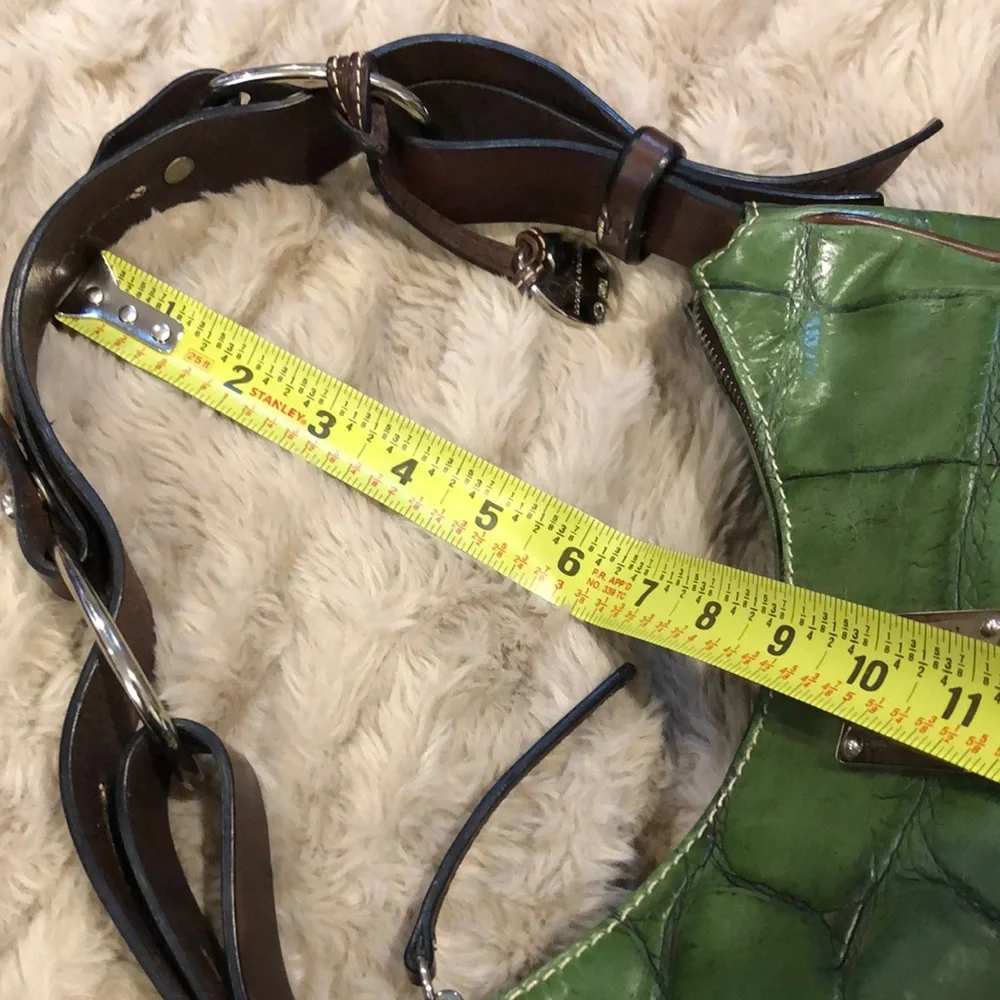 DOONEY BOURKE Green Croc Embossed Leather Hobo Shoulder Bag Top Zip Closure